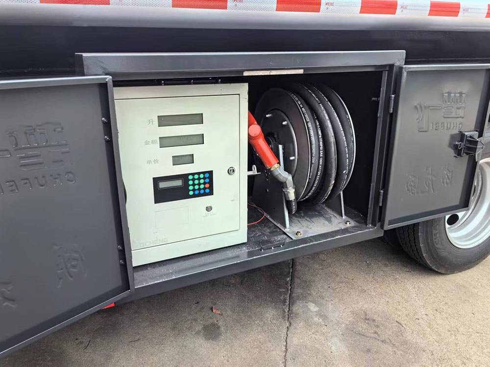 楚飛牌CLQ5047GJY6BJ加油車公告圖片