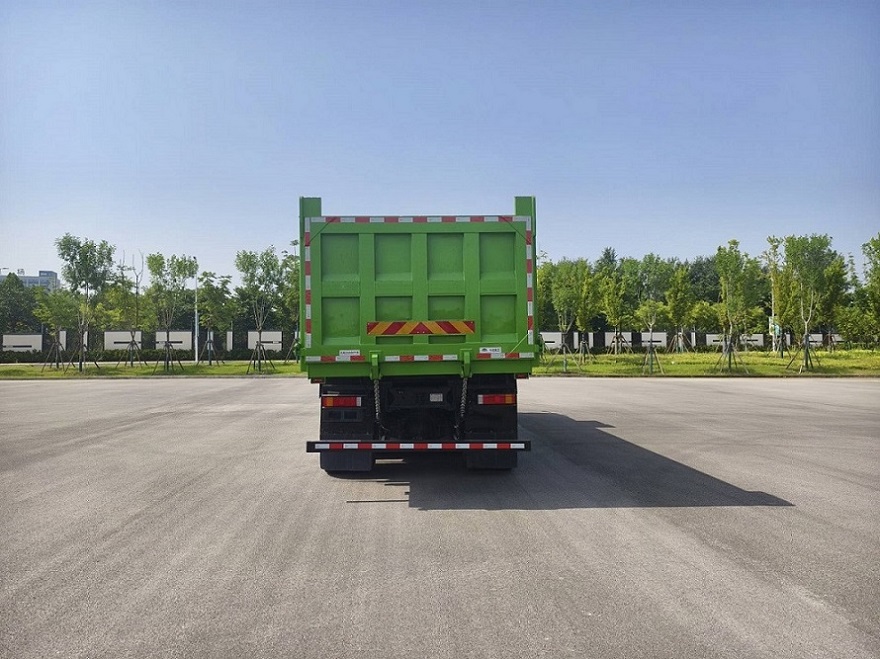 ZKH3251P4BEV1A 宇通牌585马力后双桥,后八轮纯电动6.8米纯电动自卸汽车图片