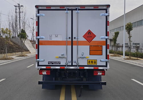 匯力威牌VVV5090XRYJX6易燃液體廂式運(yùn)輸車公告圖片