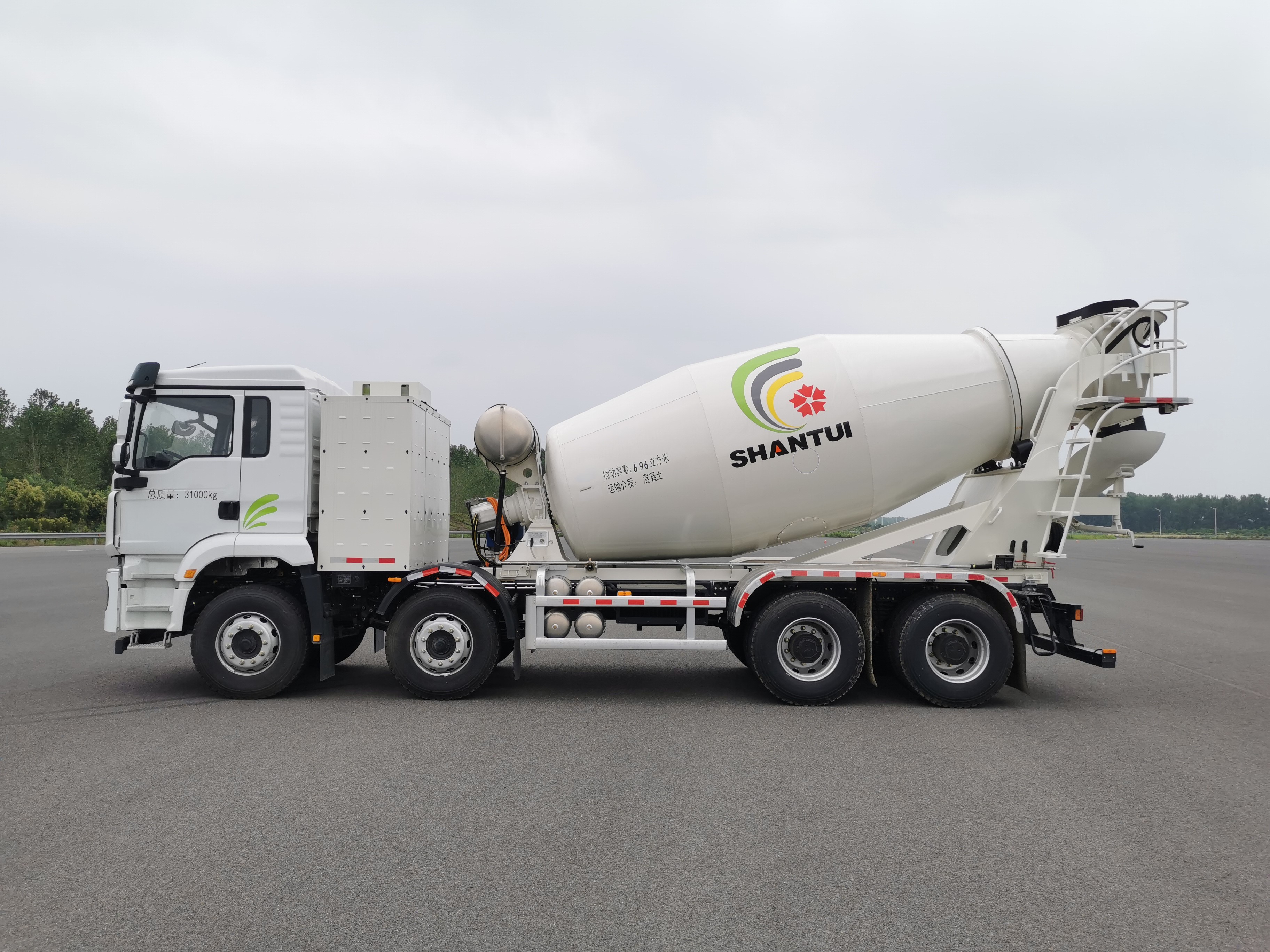 建友牌SDX5316GJBBEV8純電動混凝土攪拌運輸車公告圖片