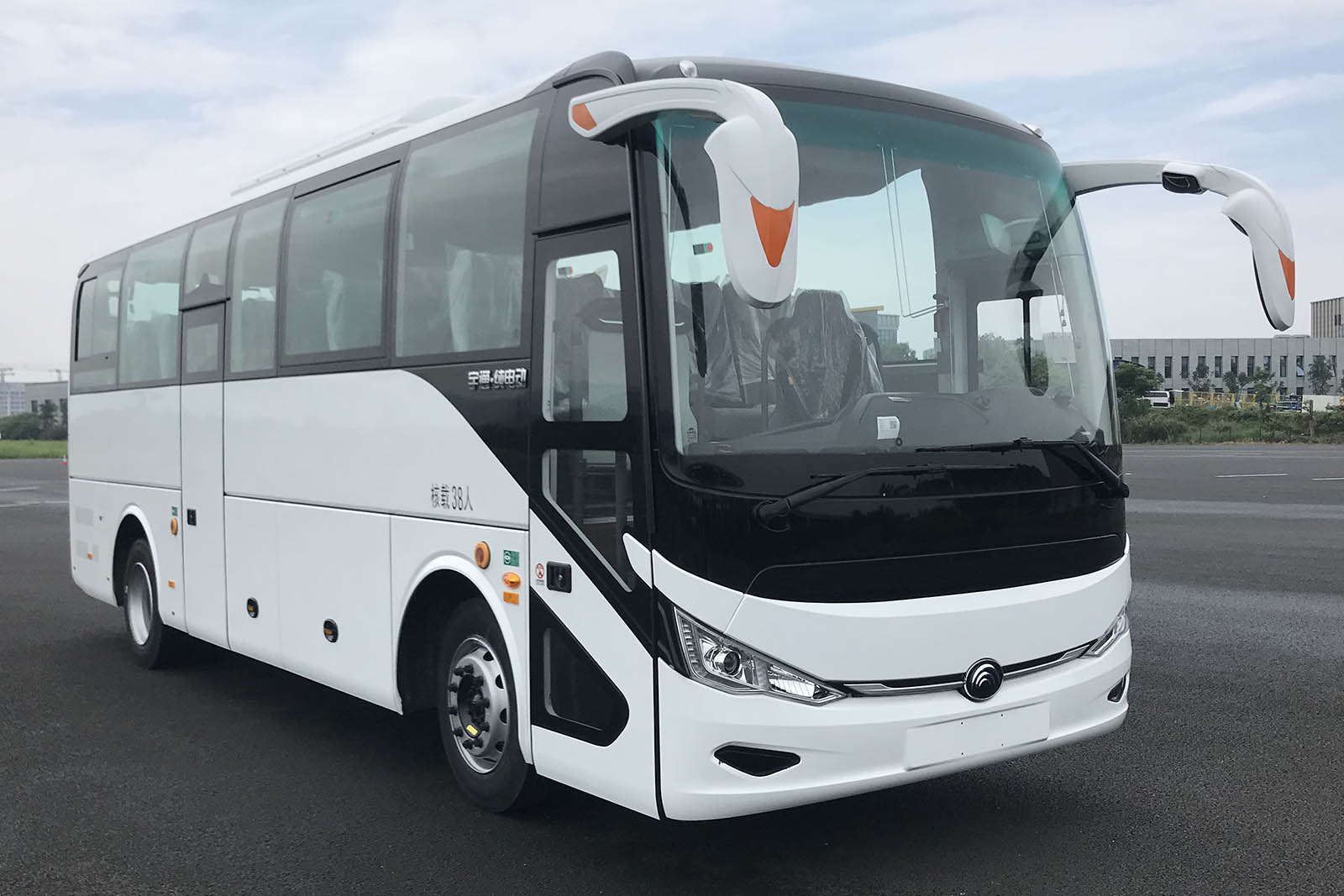 宇通牌9米24-42座纯电动客车(ZK6907BEVQY36L)