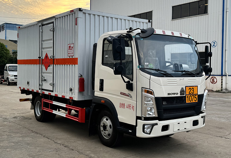 楚飞牌CLQ5047XRQ6ZZ易燃气体厢式运输车