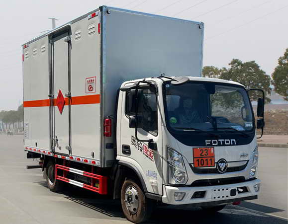 鼎宸腾兴牌DCZ5045XRQBJ6易燃气体厢式运输车