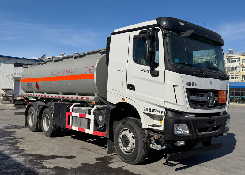吉石牌JS5260GYY运油车