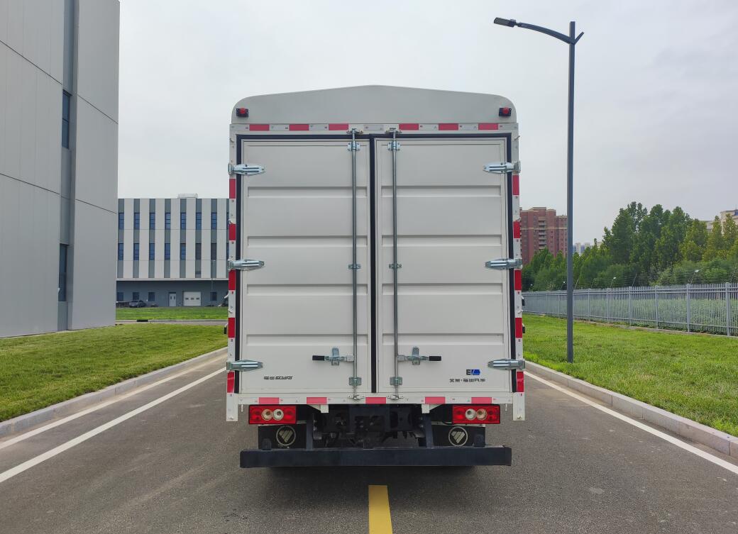 福田牌BJ5040CCYEVZ4純電動倉柵式運輸車公告圖片