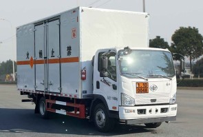 爆破器材运输车