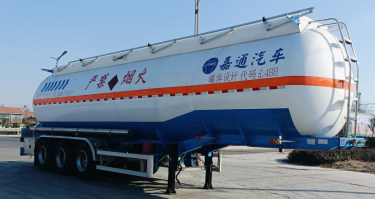 易燃液体罐式运输半挂车