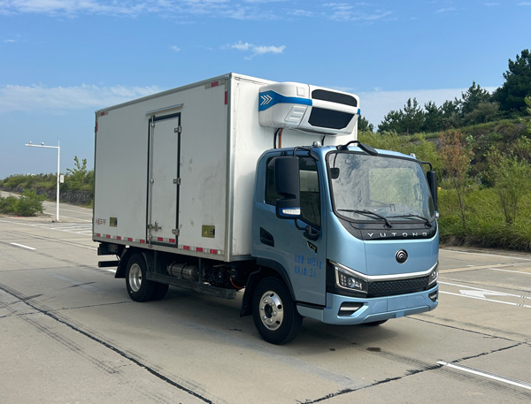 宇通牌ZKH5045XLCBEV255纯电动冷藏车
