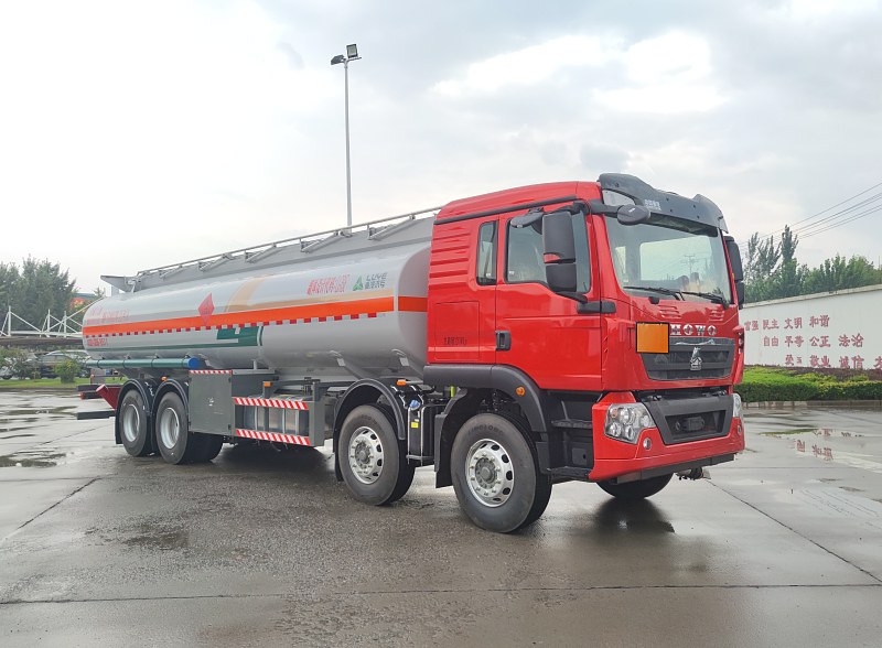 绿叶牌JYJ5327GYYF2运油车