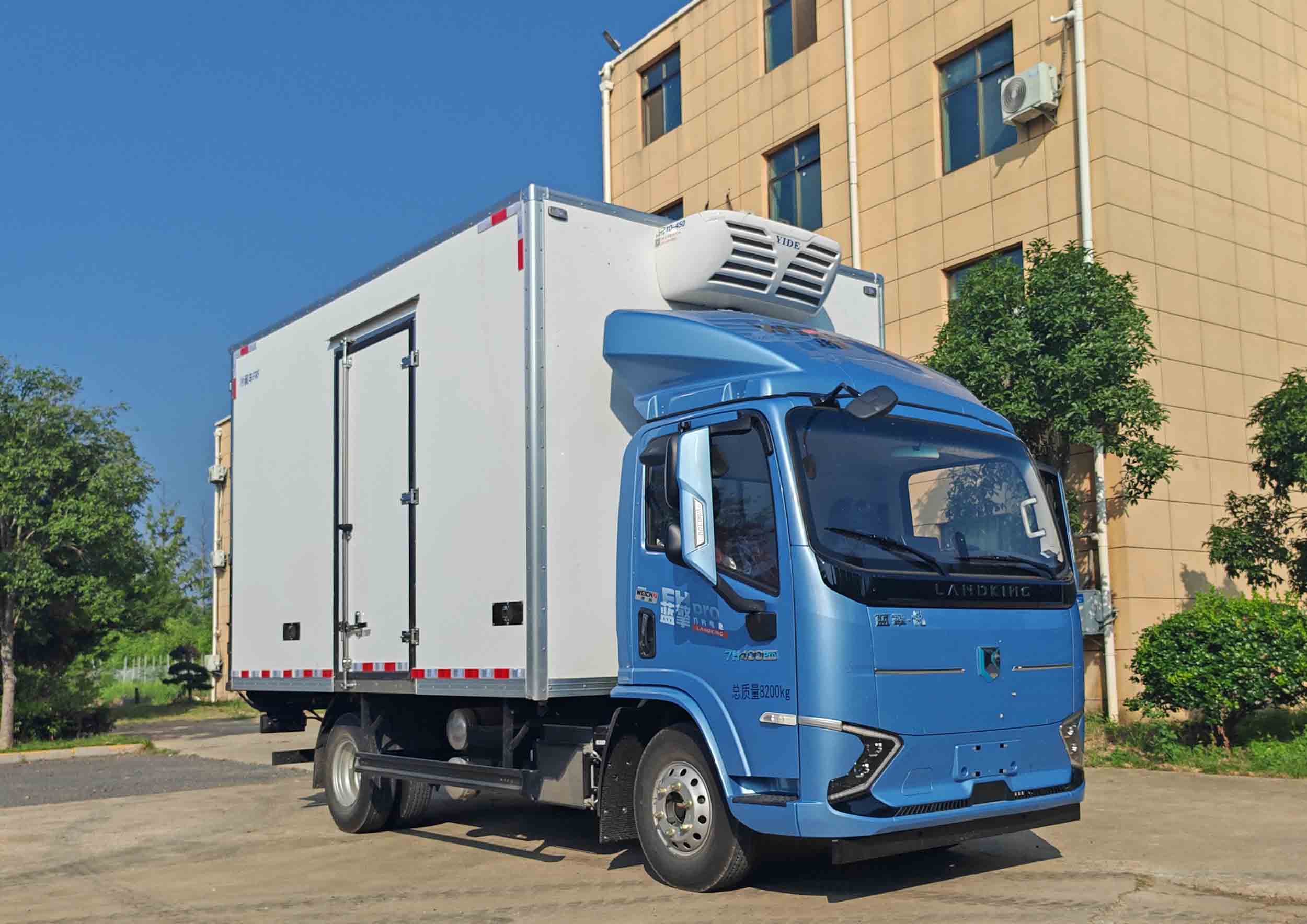 蓝擎牌YTQ5082XLCKFEV341-LQ纯电动冷藏车