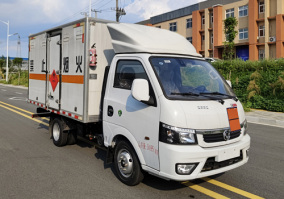 汇力威牌VVV5030XRQEQ6易燃气体厢式运输车