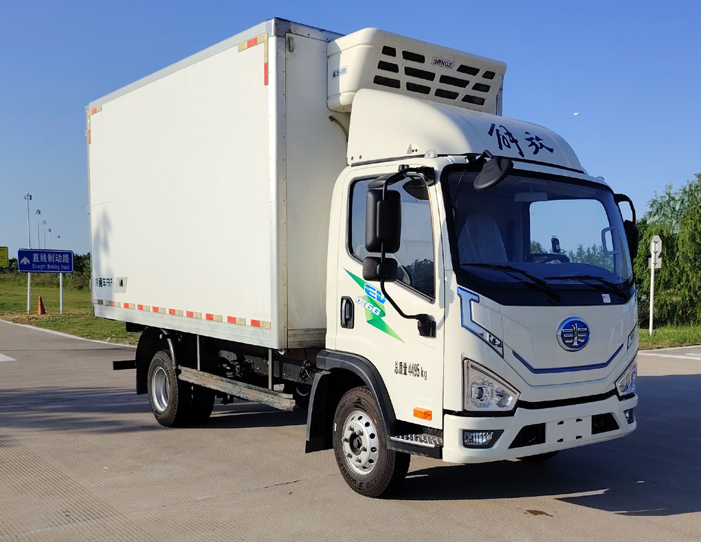 解放牌CA5040XLCP40L2BEVA85純電動(dòng)冷藏車(chē)公告圖片