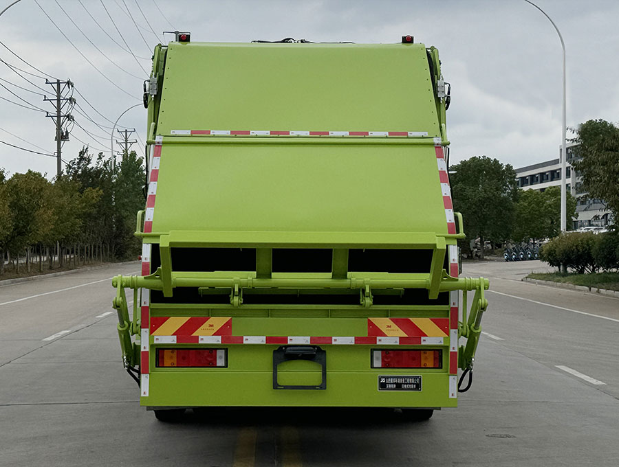 玉驍瓏牌YBH5250ZYSD6壓縮式垃圾車公告圖片
