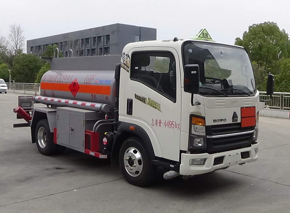程力牌CL5043GJY6BWG加油车