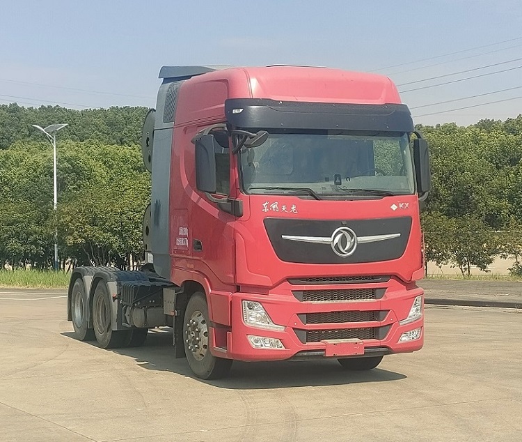 东风牌 570马力 半挂牵引车(DFH4250C21)