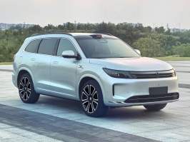插电式增程混合动力多用途乘用车