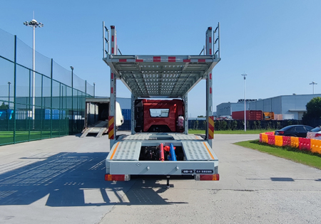 解放牌CA5250TCLP66M25L7T1E6車(chē)輛運(yùn)輸車(chē)公告圖片