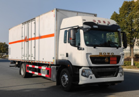 爆破器材运输车