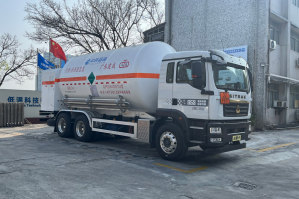 低温液体运输车