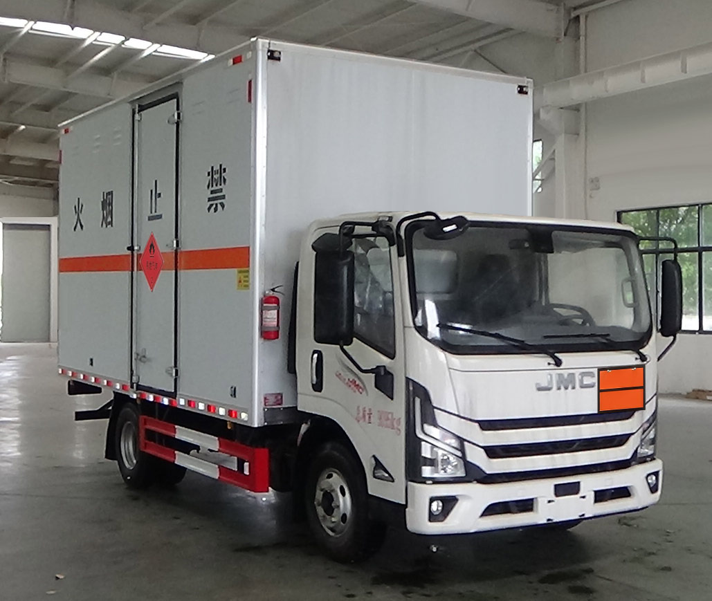 CL5099XRQ6BXW型易燃气体厢式运输车图片