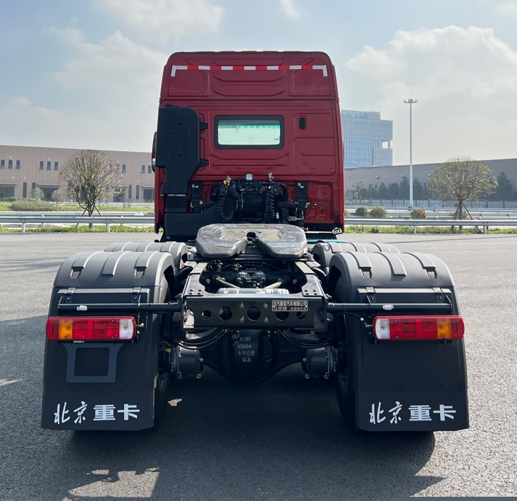 北京牌BJ4250D6CP-8半挂牵引车公告图片