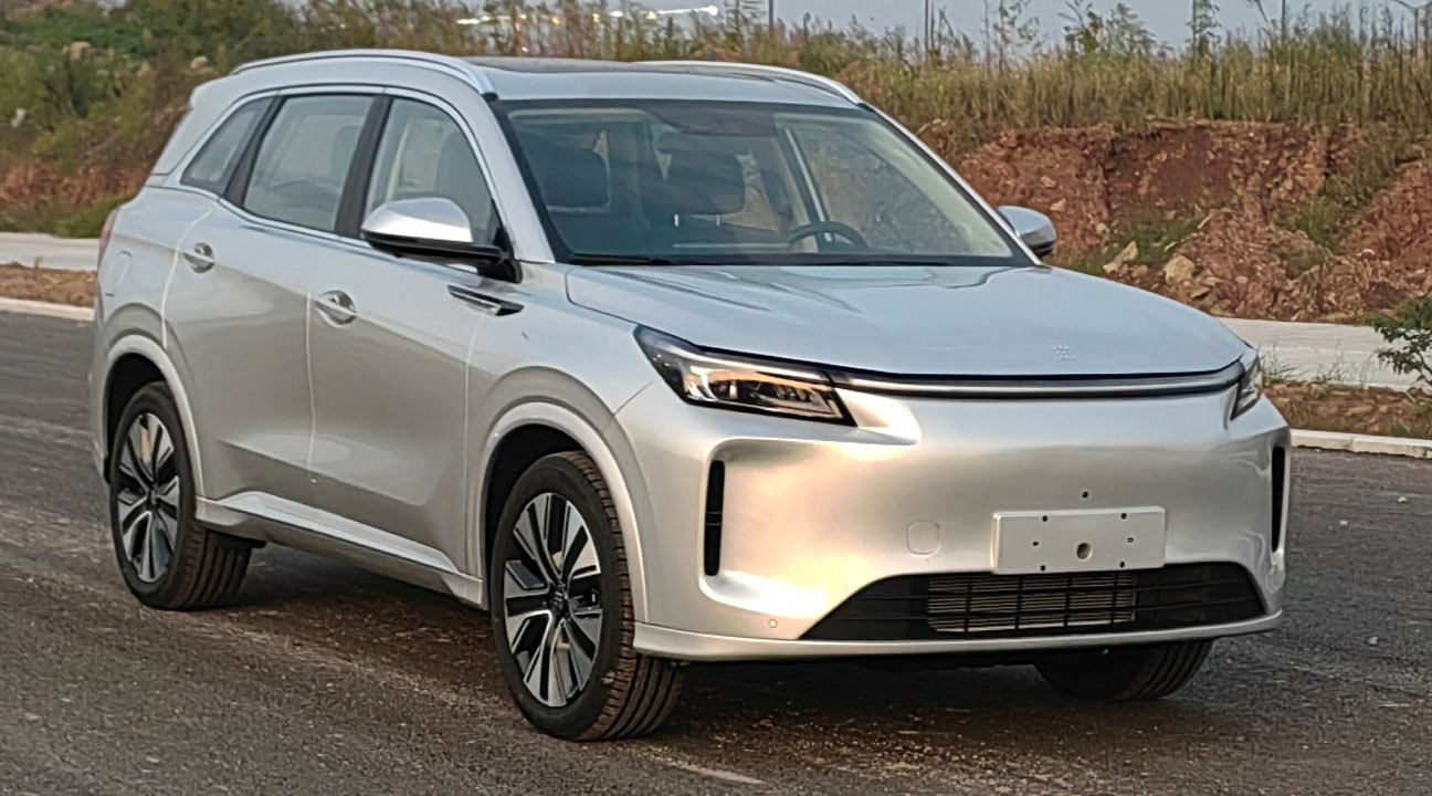 赛力斯蓝电牌4.8米5座插电式混合动力多用途乘用车(DXK6481AS6PHEVH)
