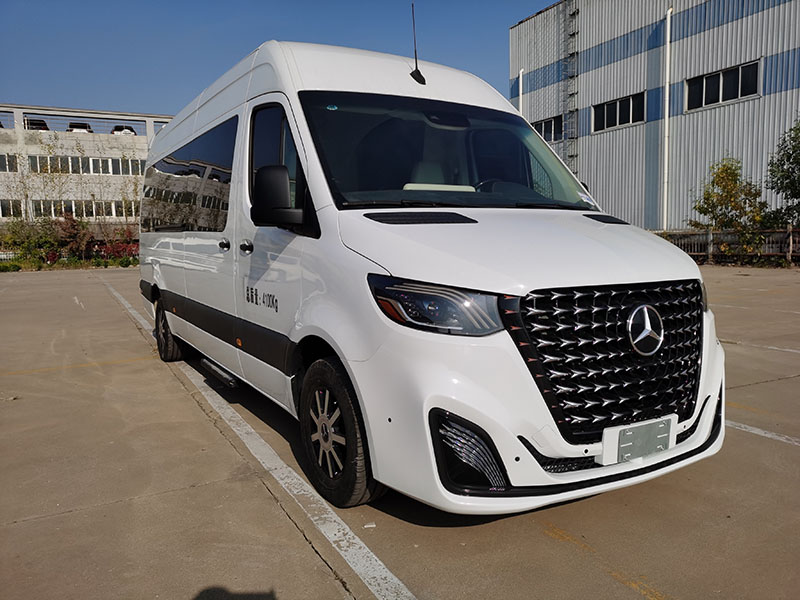 朗宸牌LLC5048XLJ旅居车
