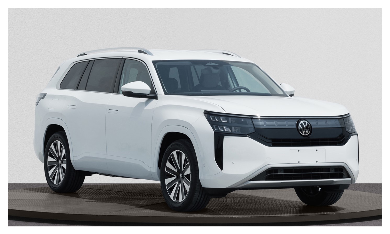 大众汽车牌5.2米7座多用途乘用车(SVW65215BV)