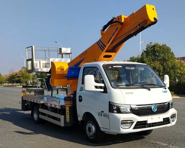 程力牌CL5043JGKBEV纯电动高空作业车