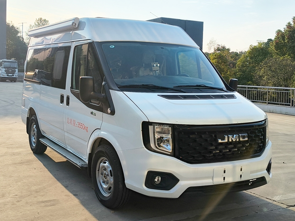 程力威牌CLW5040TSYCDP宿营车