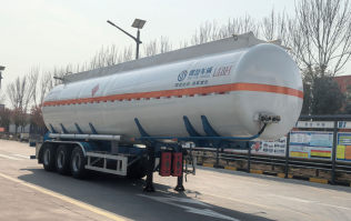 易燃液体罐式运输半挂车