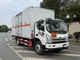 爆破器材运输车