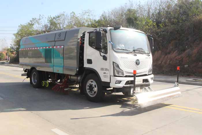 纵昂牌CLT5121TXSBJBEV纯电动洗扫车