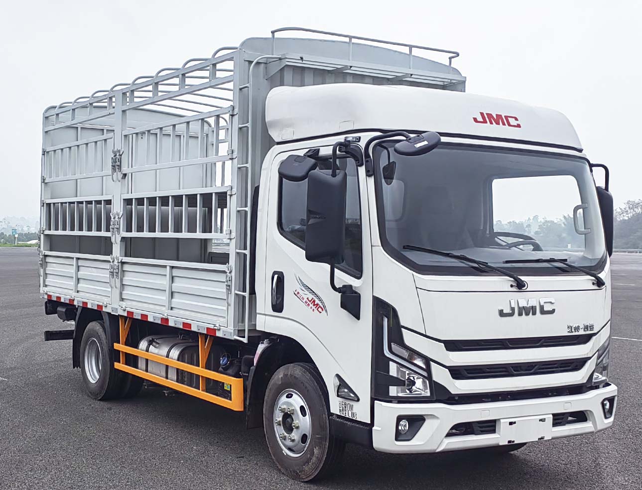 JX5044CCYTGD26型仓栅式运输车图片