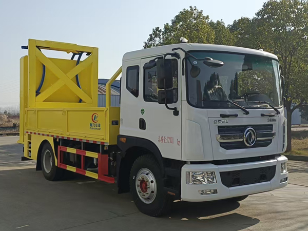 程力威牌CLW5121TFZCDP防撞缓冲车