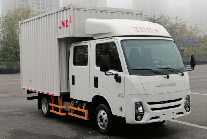 江铃牌JX5041XXYTSCL26厢式运输车