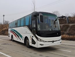 客车