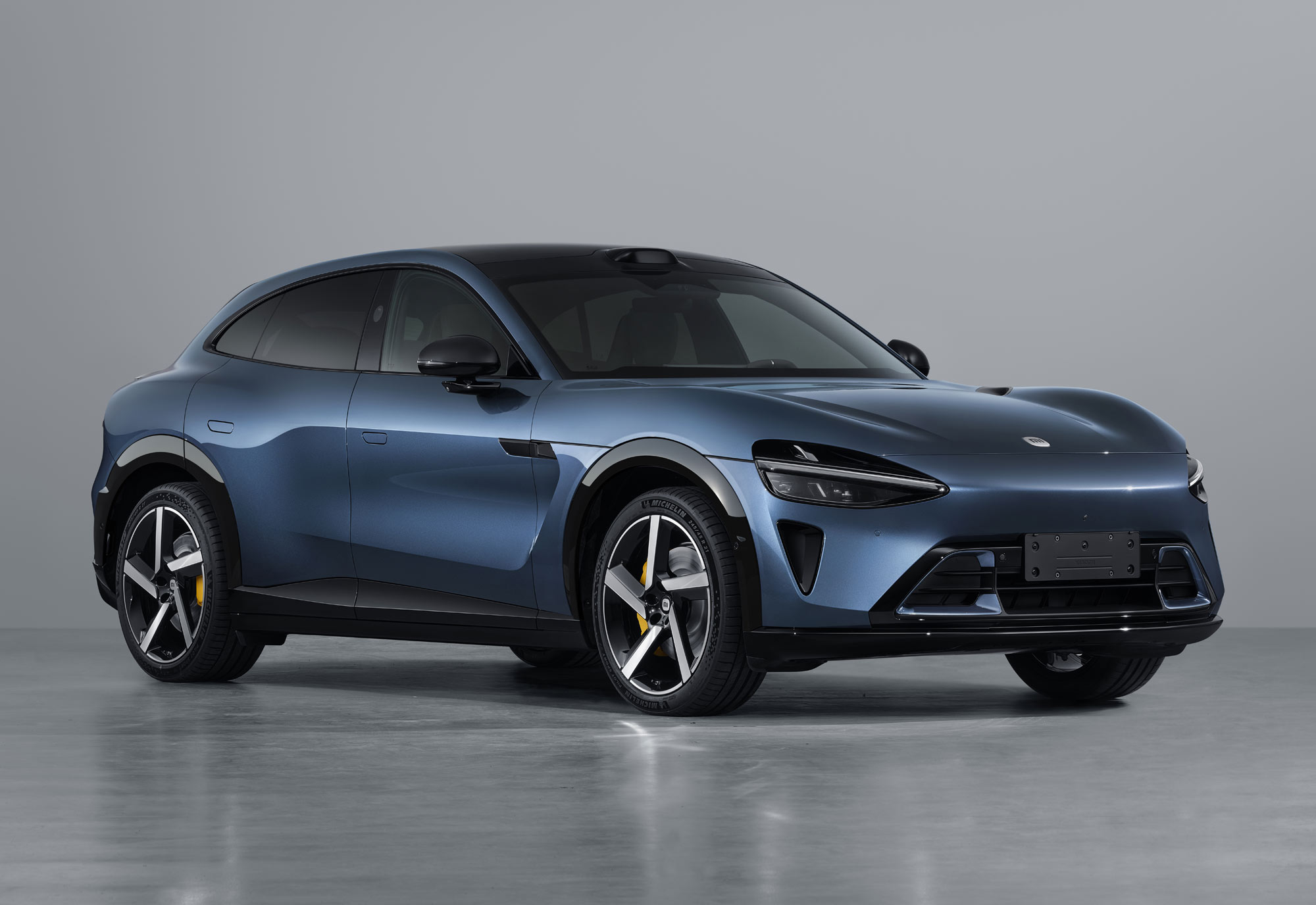 小米牌5米5座纯电动多用途乘用车(XMA6500LBEVR3)