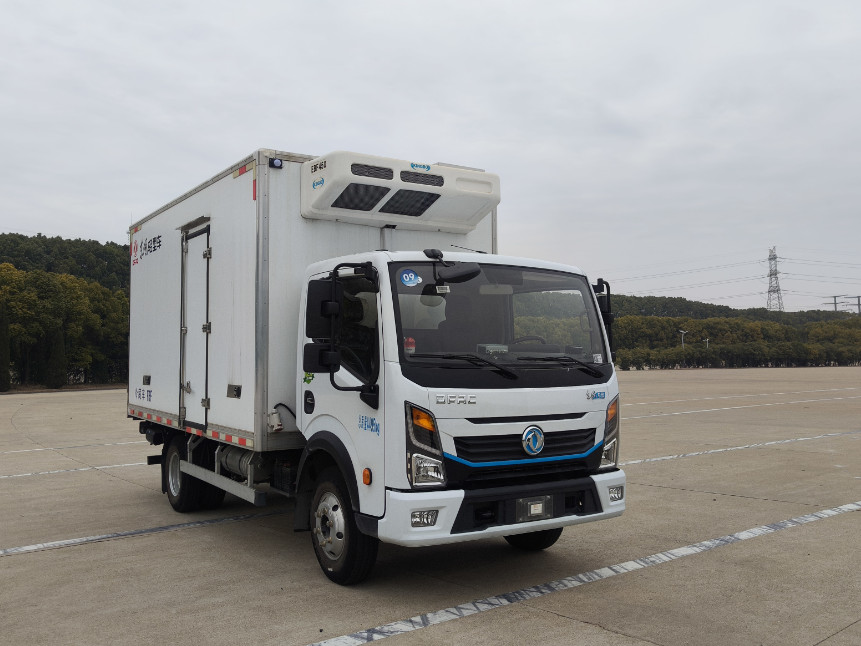 DFA5040XLCEBEV7型纯电动冷藏车图片