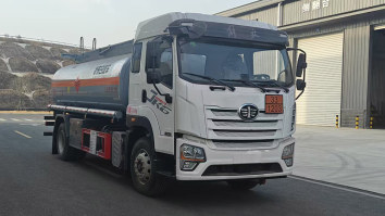 加油车