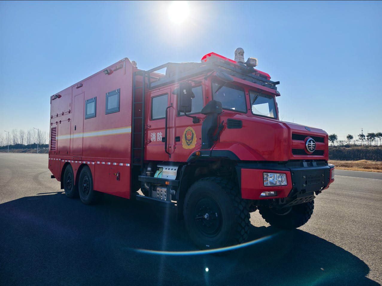 海潮牌BXF5180TXFTZ6000/J1通信指挥消防车