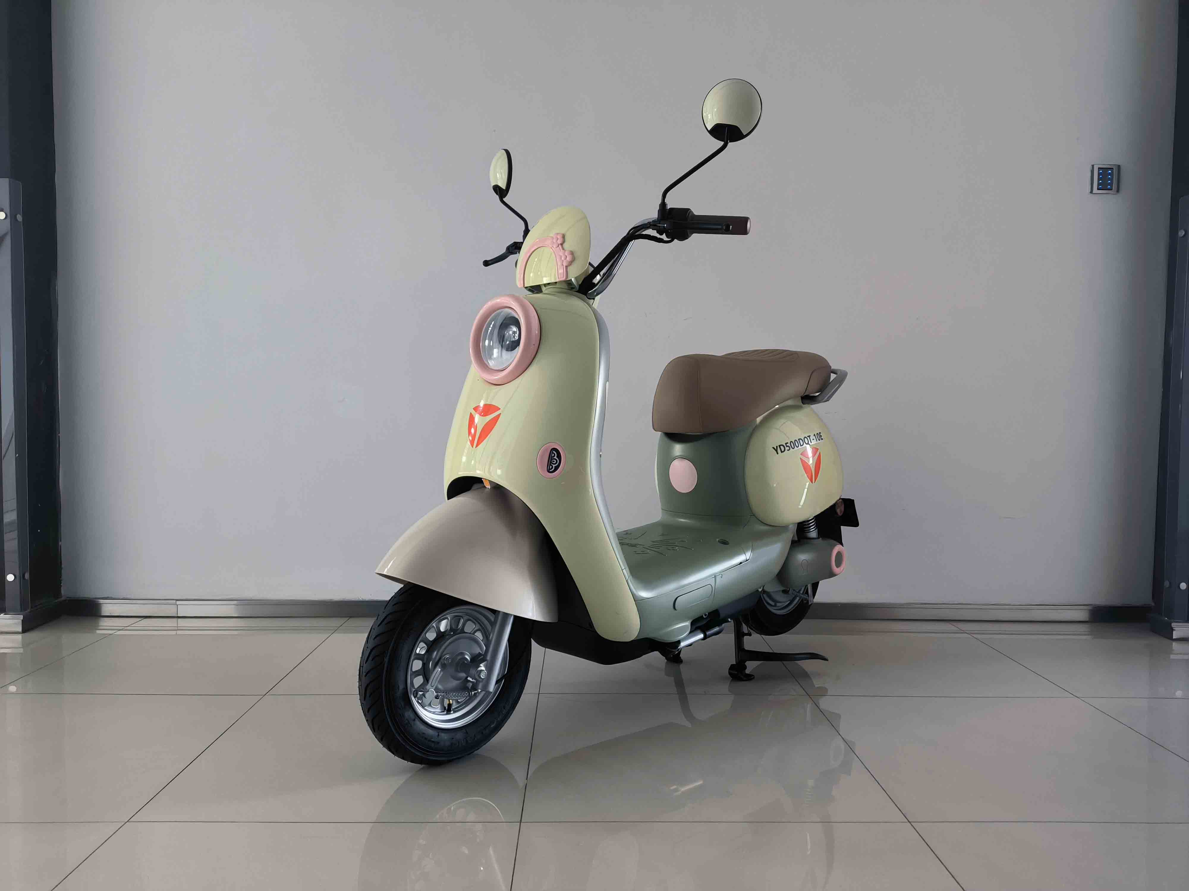 YD500DQT-10E 雅迪牌纯电动前盘式/鼓式后鼓式电动两轮轻便摩托车图片