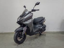 两轮摩托车