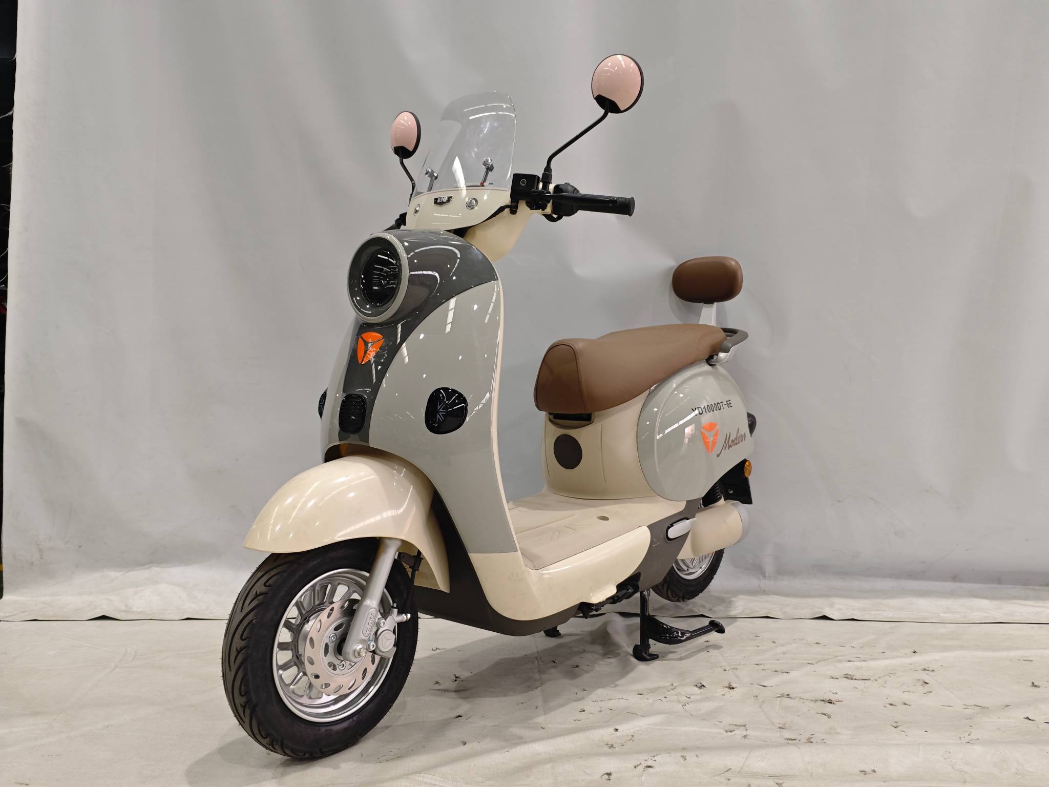 电动两轮摩托车