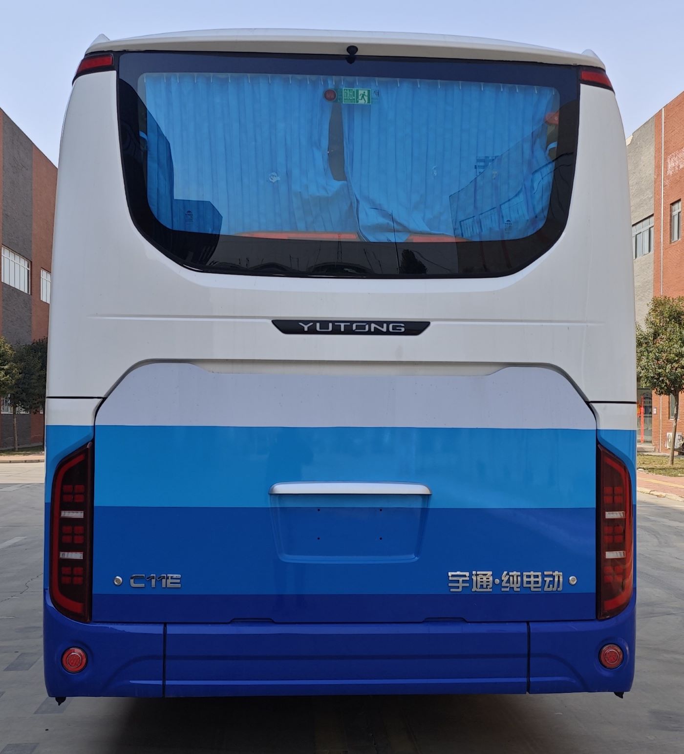 纯电动城市客车图片