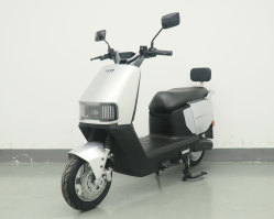 电动两轮摩托车