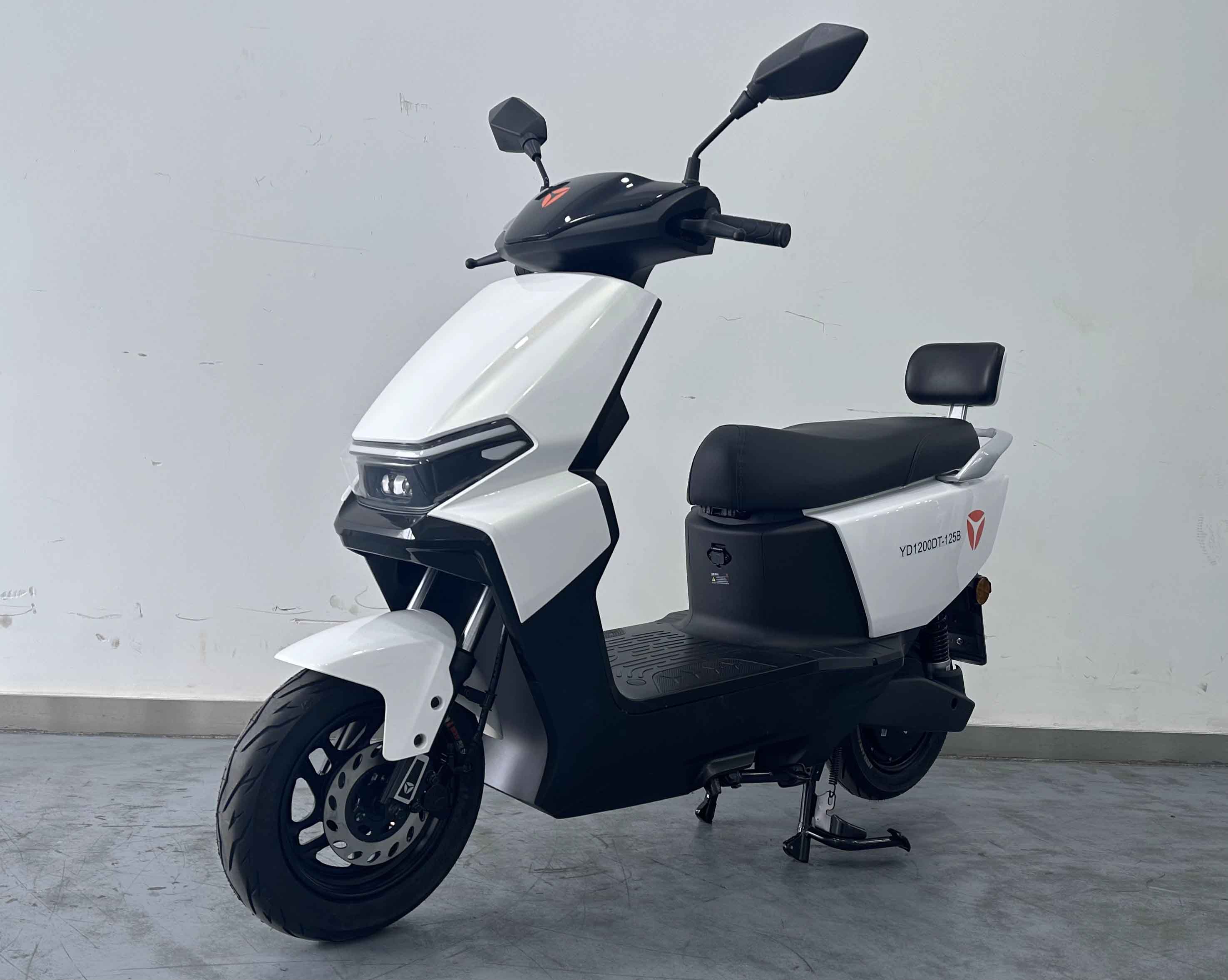 电动两轮摩托车