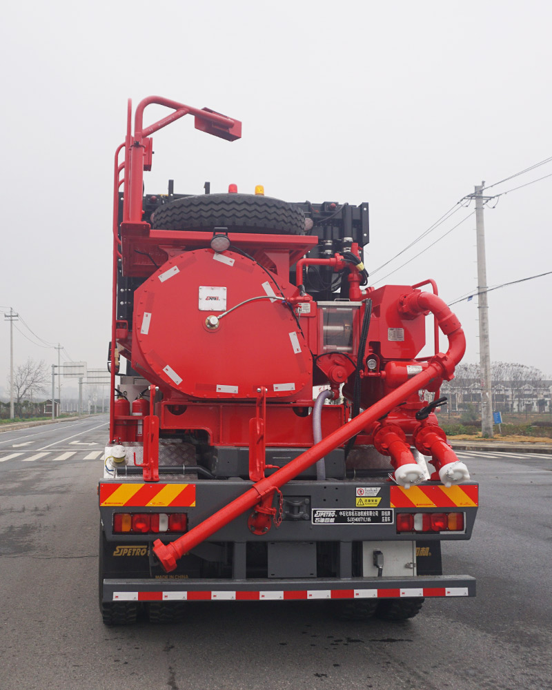 四機牌SJX5400TYL105壓裂車公告圖片