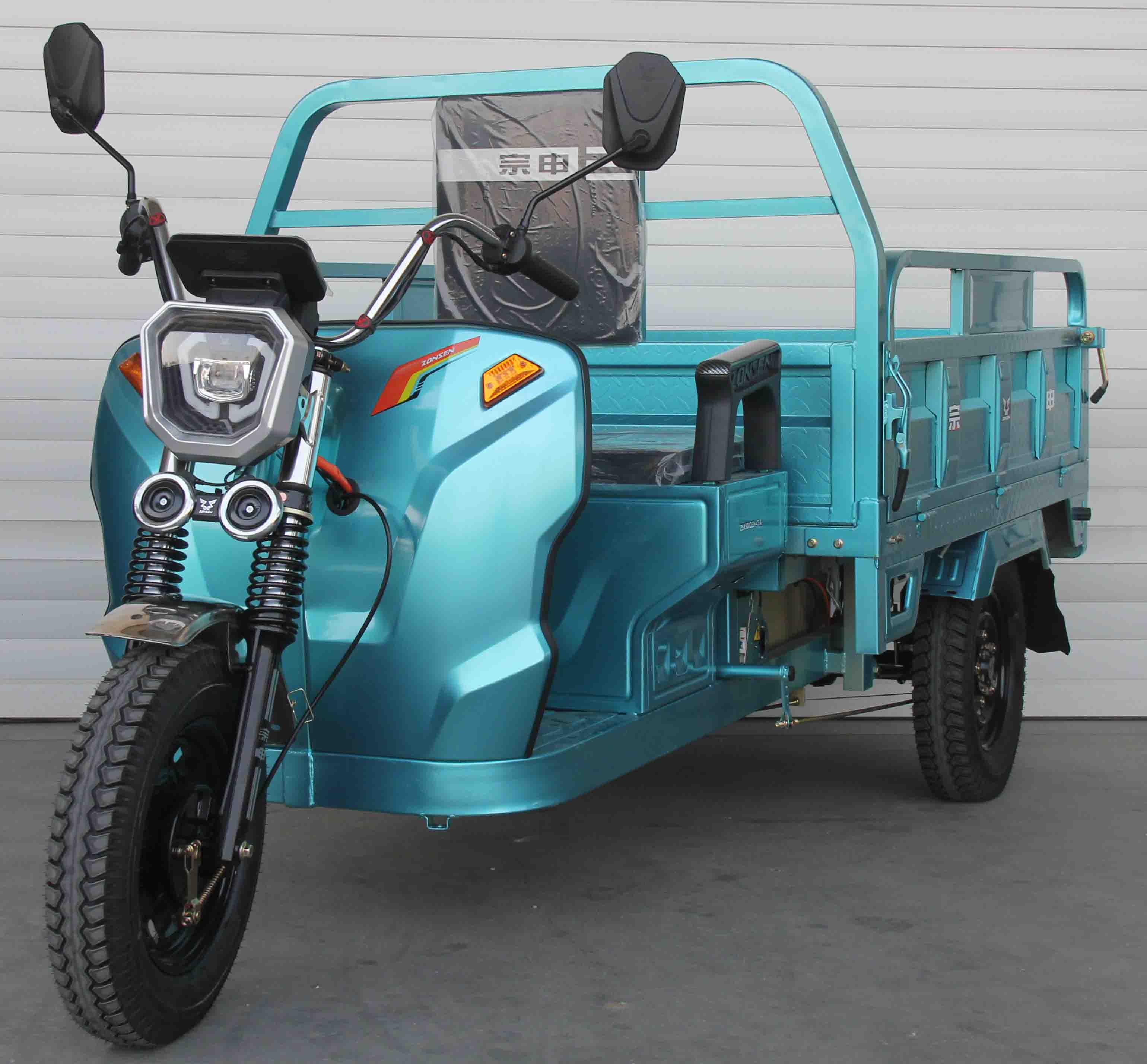 电动正三轮摩托车
