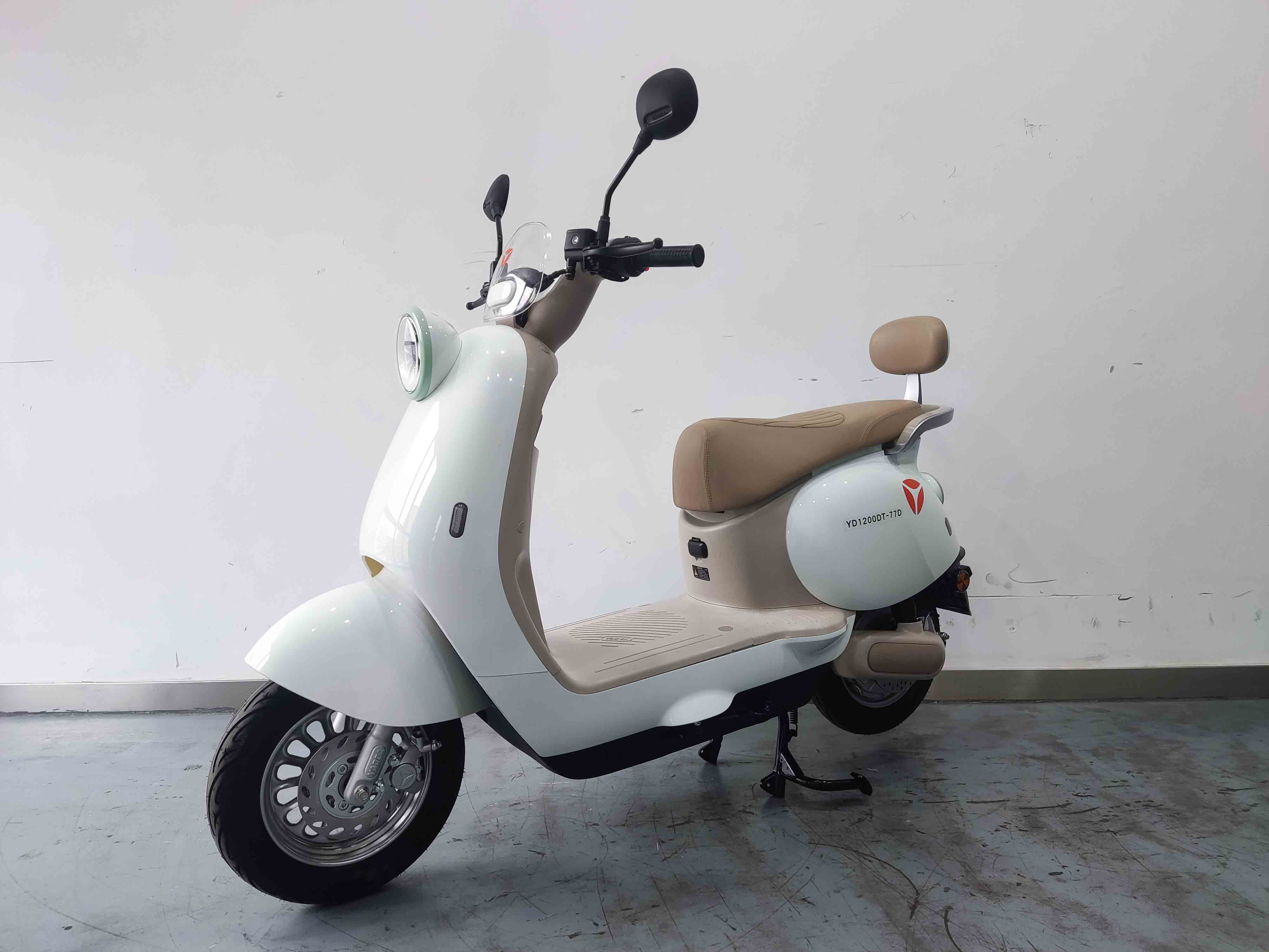 电动两轮摩托车